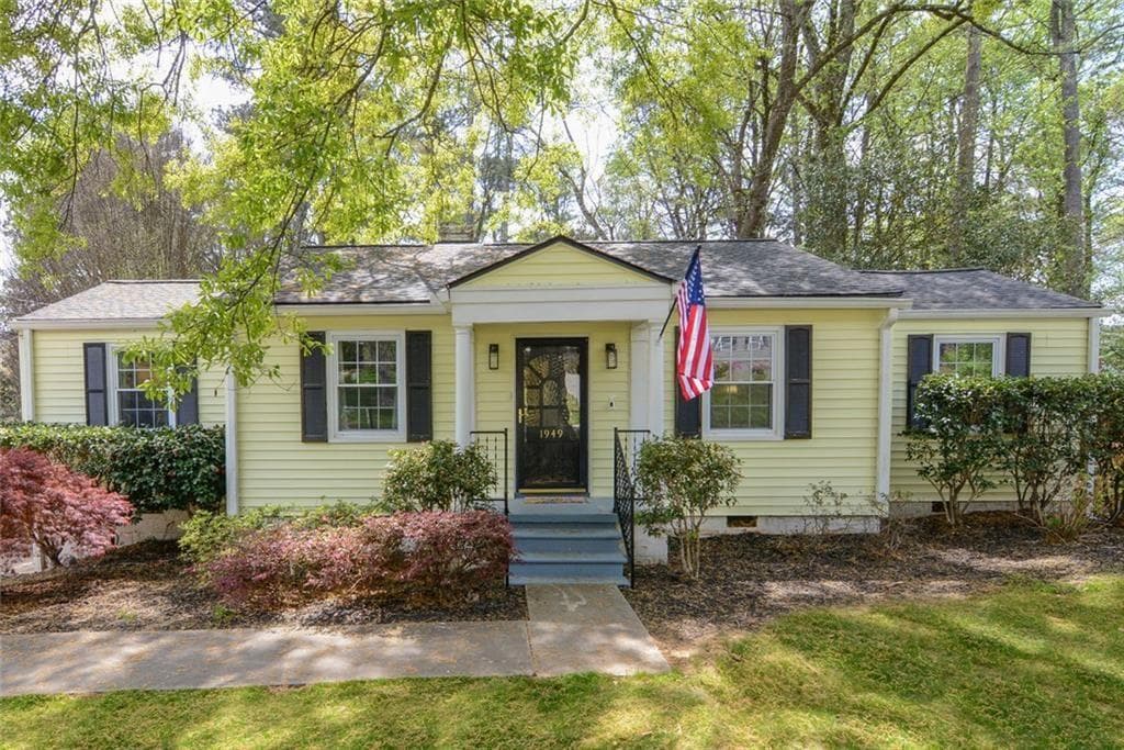 3 bedroom, 1 bathroom, 2,496 sq ft single family residence sold at 1949 Shalimar Drive, Atlanta, GA 30345