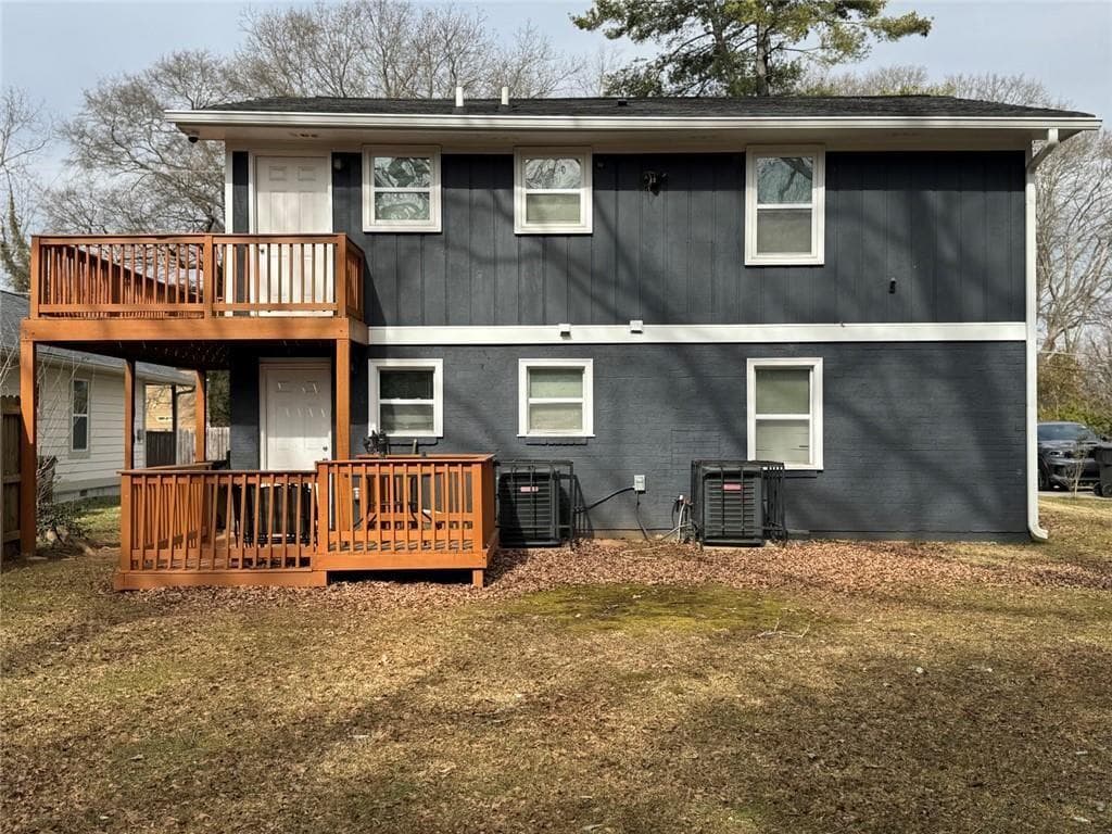 duplex under contract at 1408 Lyle Avenue, Atlanta, GA 30344 — photo 6
