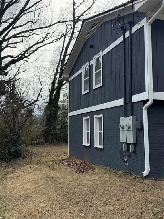 duplex under contract at 1408 Lyle Avenue, Atlanta, GA 30344 — photo 8