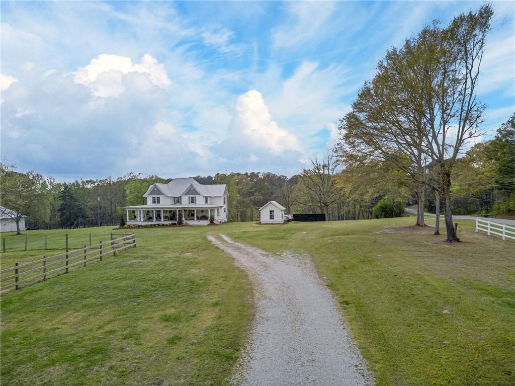 6 bedroom, 5 bathroom, 3,263 sq ft single family residence for sale at 3590 Roosterville Road, Roopville, GA 30170 — photo 8
