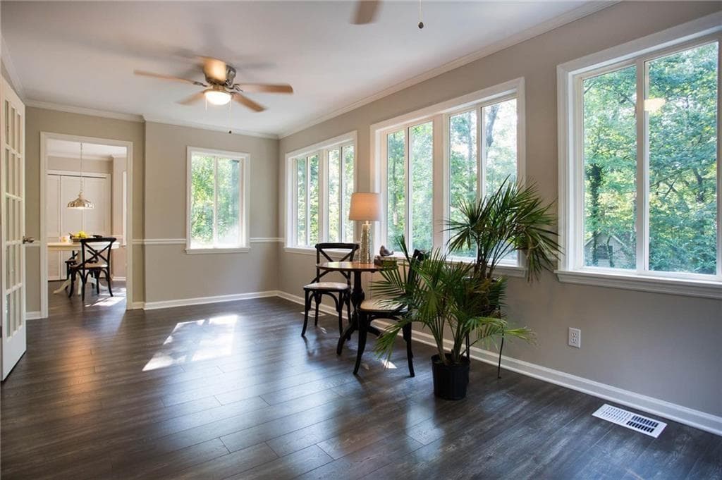 5 bedroom, 4 bathroom, 2,570 sq ft single family residence under contract at 2418 Stockton Drive, Marietta, GA 30066 — photo 5