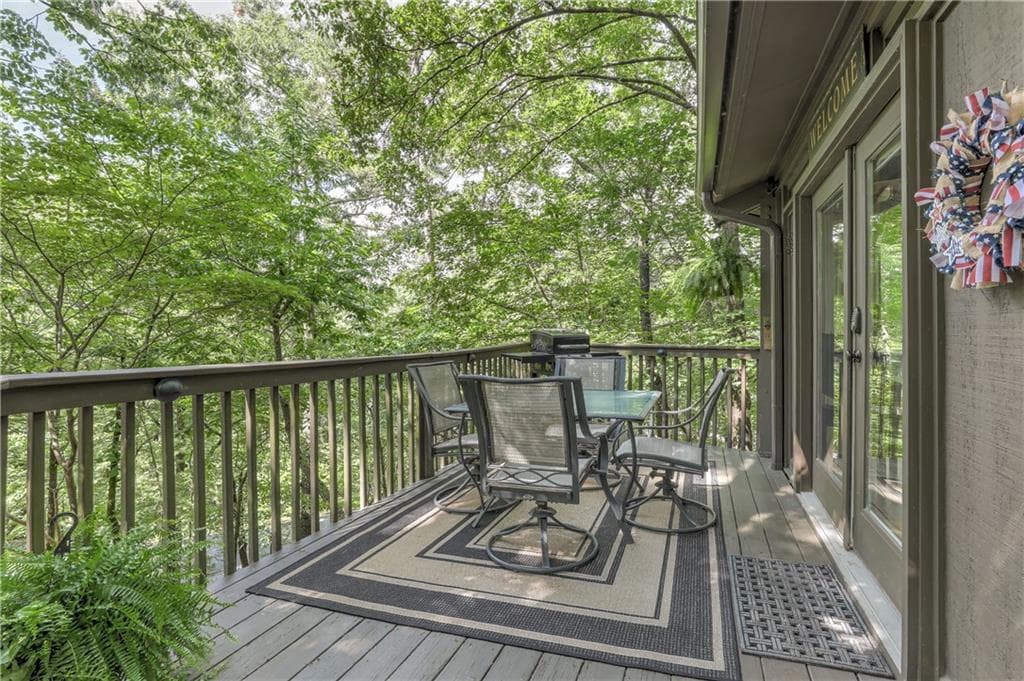 2 bedroom, 2 bathroom, 1,339 sq ft single family residence for sale at 196 Treetopper Circle, Big Canoe, GA 30143 — photo 7