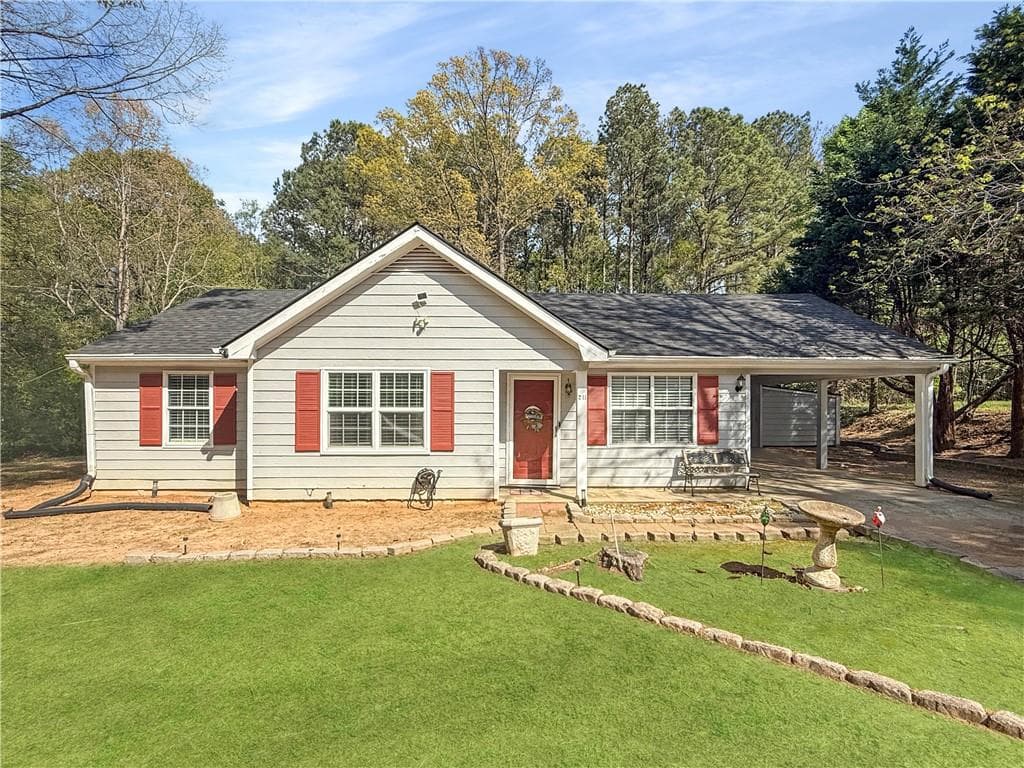 3 bedroom, 2 bathroom, 1,039 sq ft single family residence under contract at 211 Brooks Lane, Winder, GA 30680 — photo 2