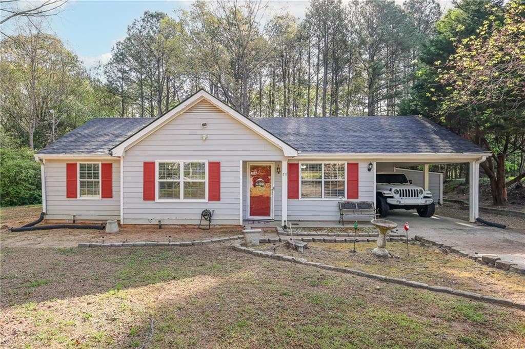 3 bedroom, 2 bathroom, 1,039 sq ft single family residence under contract at 211 Brooks Lane, Winder, GA 30680 — photo 3