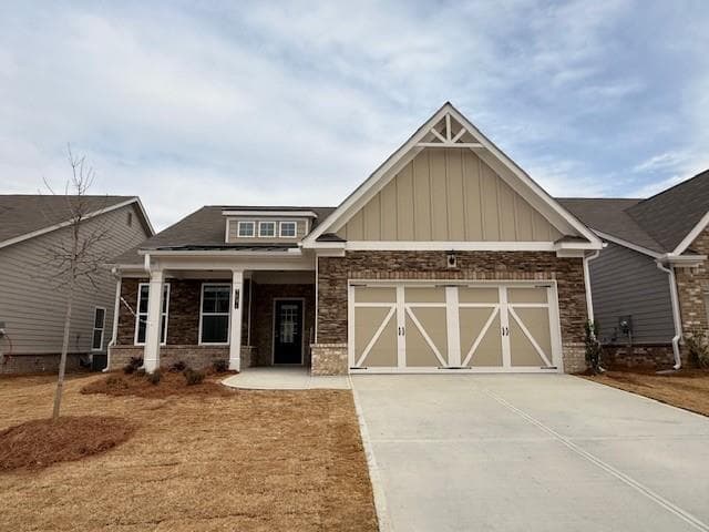 3 bedroom, 2 bathroom, 1,977 sq ft single family residence under contract at 2484 Anhinga Drive, Loganville, GA 30052