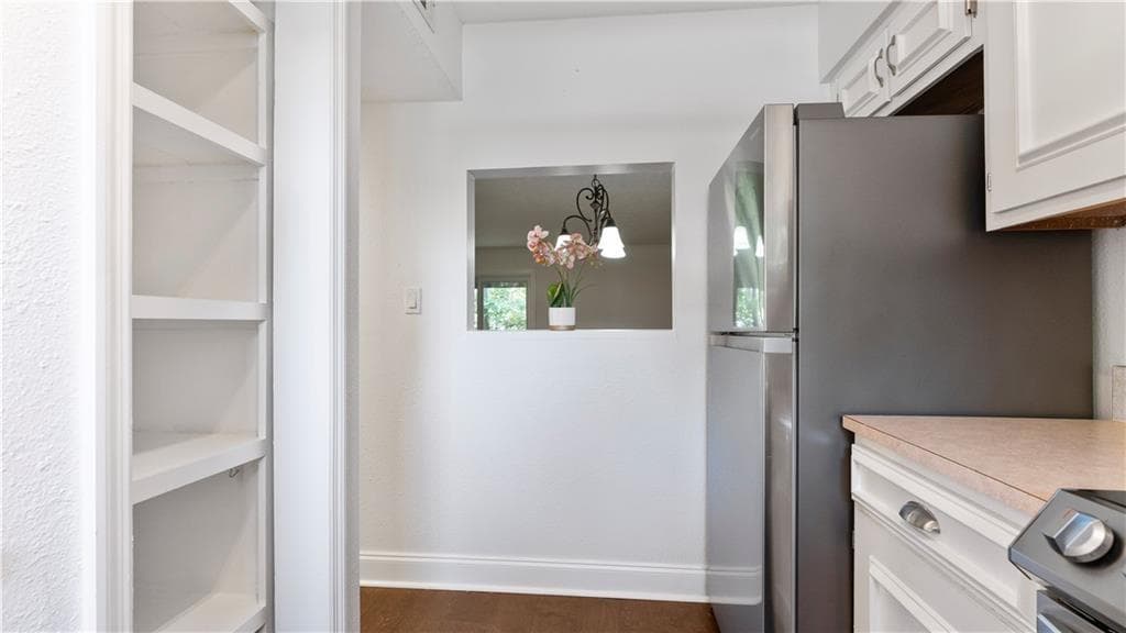 3 bedroom, 3 bathroom, 1,492 sq ft townhouse for sale at 3557 Splinterwood Road, Peachtree Corners, GA 30092 — photo 7