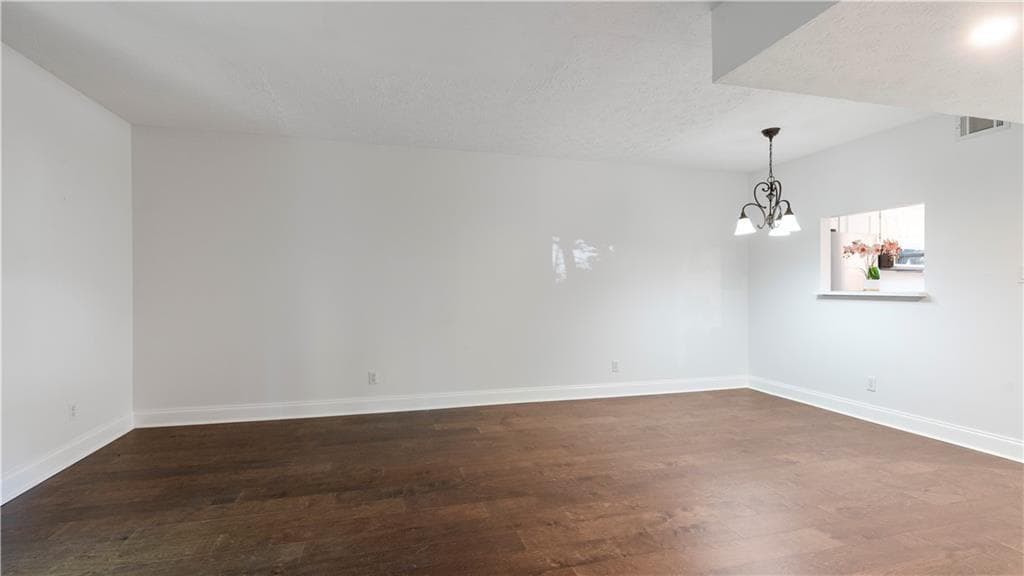 3 bedroom, 3 bathroom, 1,492 sq ft townhouse for sale at 3557 Splinterwood Road, Peachtree Corners, GA 30092 — photo 9