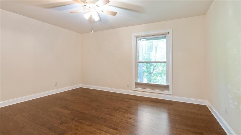 3 bedroom, 3 bathroom, 1,492 sq ft townhouse for sale at 3557 Splinterwood Road, Peachtree Corners, GA 30092 — photo 10