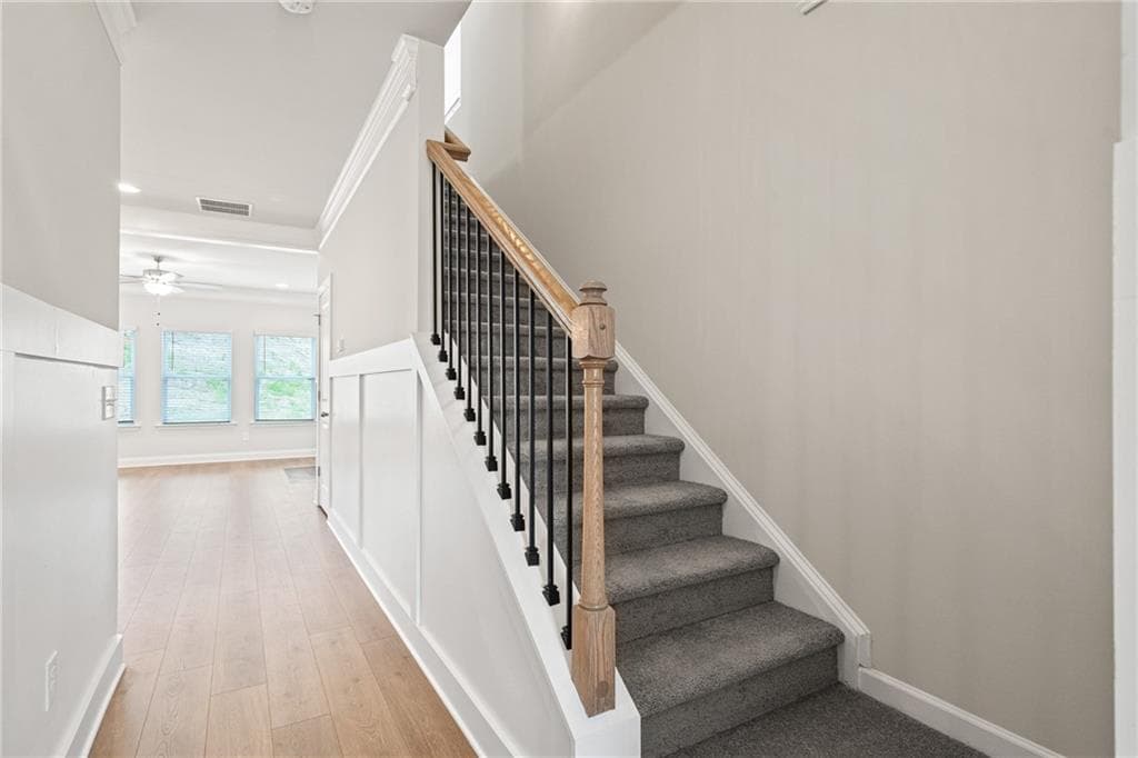 3 bedroom, 3 bathroom, 2,074 sq ft single family residence under contract at 5577 Keswick Drive, Flowery Branch, GA 30542 — photo 4