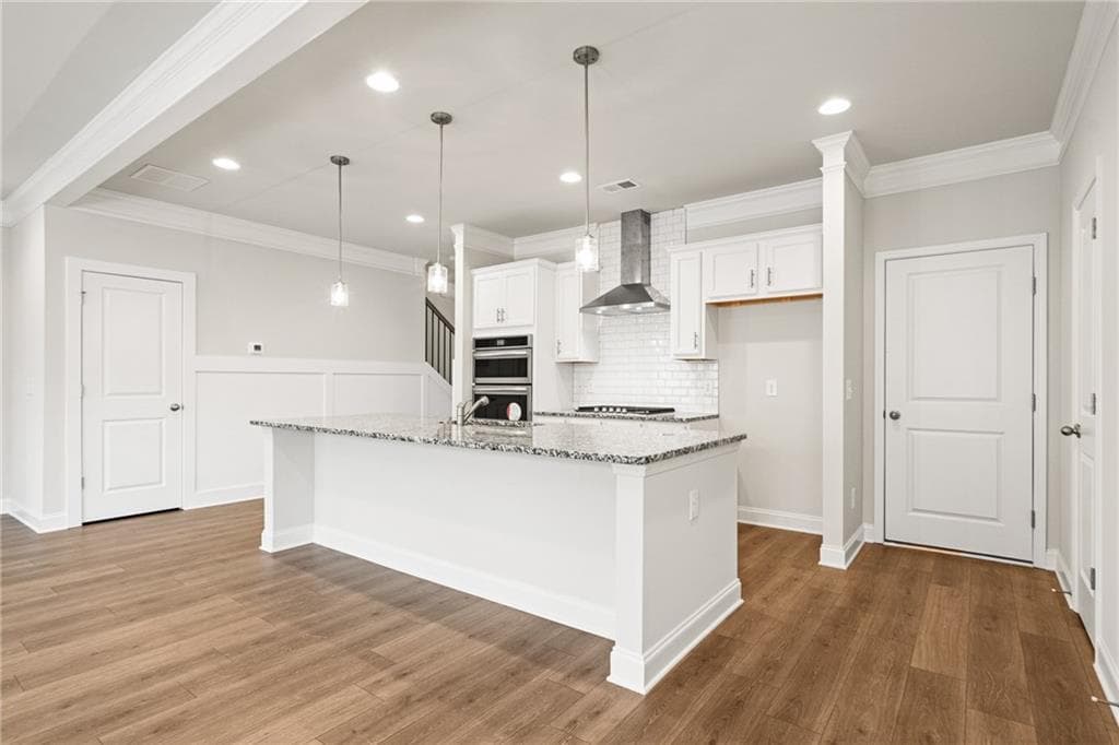 3 bedroom, 3 bathroom, 2,074 sq ft single family residence under contract at 5577 Keswick Drive, Flowery Branch, GA 30542 — photo 5