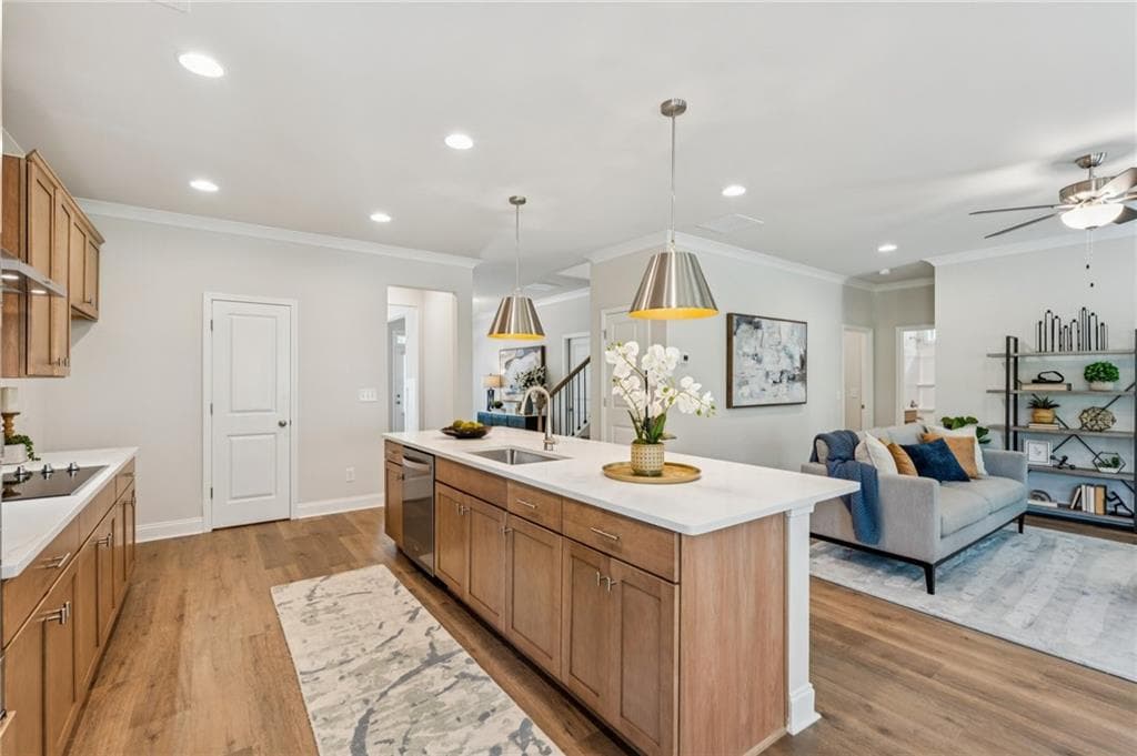 4 bedroom, 3 bathroom, 3,094 sq ft single family residence under contract at 5556 Keswick Drive, Flowery Branch, GA 30542 — photo 9