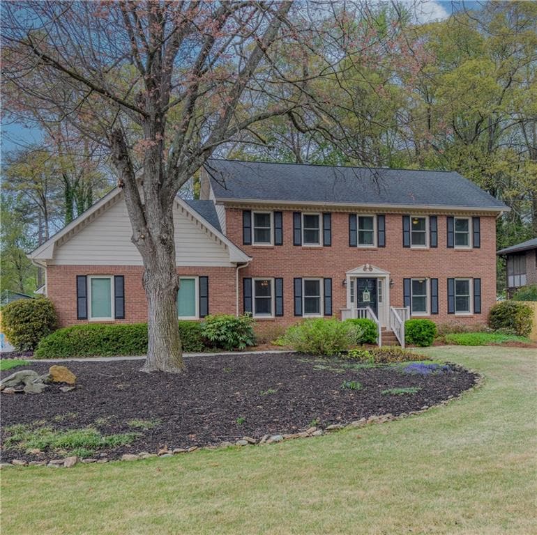 733 Ridgeview Drive, Lilburn, GA 30047 — most recent listing photo