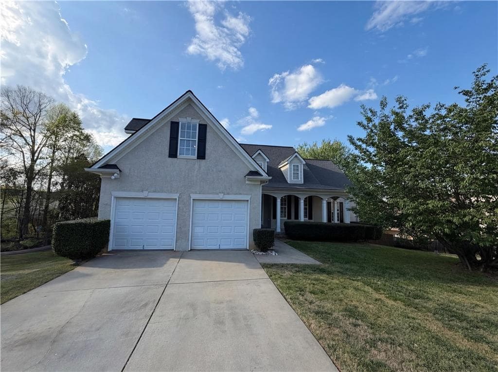 5 bedroom, 3 bathroom, 3,346 sq ft single family residence under contract at 65 Terrace Park, Newnan, GA 30265 — photo 2