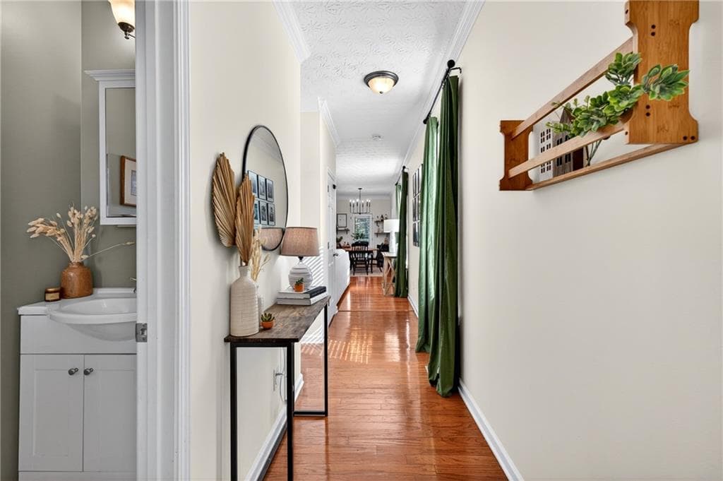 3 bedroom, 3 bathroom, 2,210 sq ft townhouse for sale at 4638 Beacon Ridge Lane, Flowery Branch, GA 30542 — photo 8