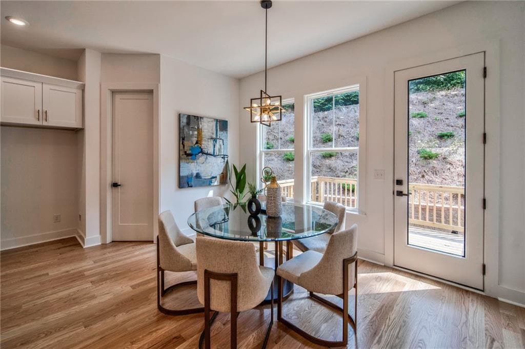 3 bedroom, 4 bathroom, 2,700 sq ft townhouse for sale at 237 West Marietta Street, Canton, GA 30114 — photo 9