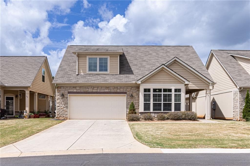 3 bedroom, 3 bathroom, 2,868 sq ft condominium sold at 101 Saxton Lane, Mcdonough, GA 30253
