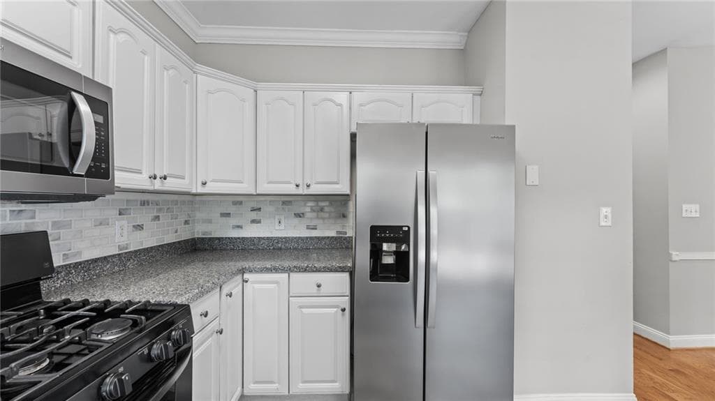 5 bedroom, 5 bathroom, 2,603 sq ft single family residence for sale at 24 Saddlebrook Drive, Rome, GA 30161 — photo 9