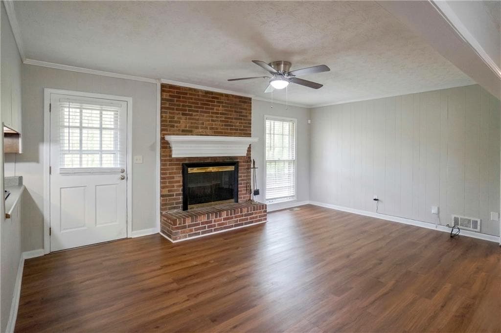 6 bedroom, 2 bathroom, 2,076 sq ft single family residence for rent at 1802 Driftwood Place, Snellville, GA 30078 for $2,350 a month — photo 4