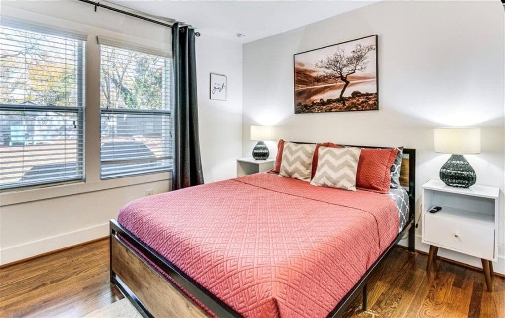 3 bedroom, 2 bathroom, 1,200 sq ft single family residence for sale at 2235 Baker Road, Atlanta, GA 30318 — photo 4