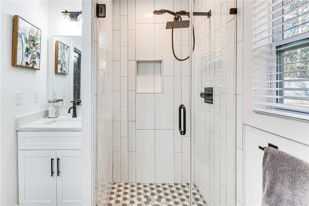 3 bedroom, 2 bathroom, 1,200 sq ft single family residence for sale at 2235 Baker Road, Atlanta, GA 30318 — photo 6