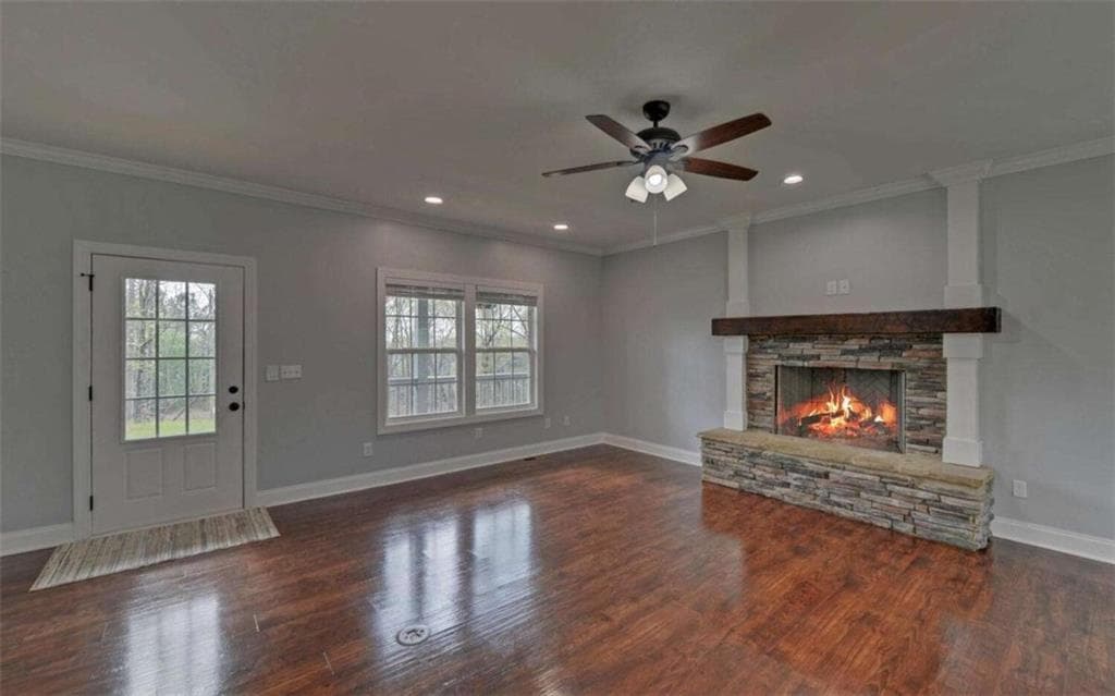 4 bedroom, 3 bathroom, 1,974 sq ft single family residence under contract at 5270 Union Circle, Flowery Branch, GA 30542 — photo 9