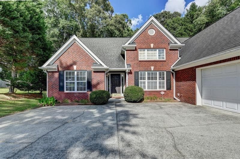 4 bedroom, 2 bathroom, 2,452 sq ft single family residence for sale at 2290 Taylor Pointe Way, Dacula, GA 30019 — photo 5