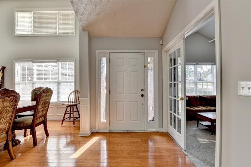 4 bedroom, 2 bathroom, 2,452 sq ft single family residence for sale at 2290 Taylor Pointe Way, Dacula, GA 30019 — photo 6