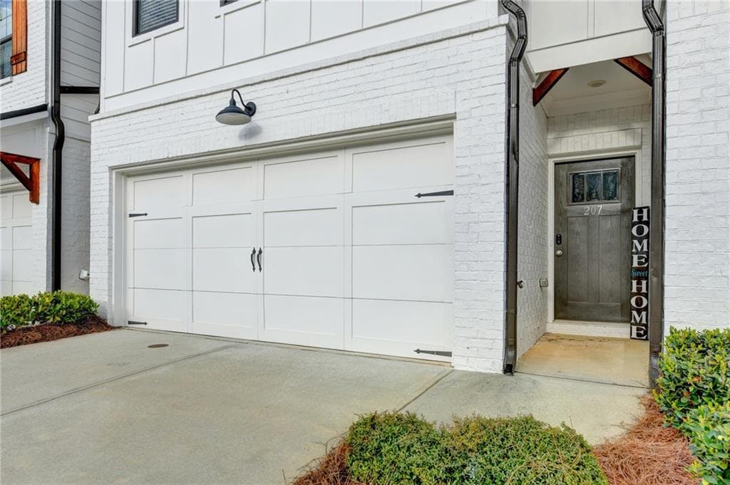 3 bedroom, 3 bathroom, 1,774 sq ft townhouse for sale at 207 N Auburn Landing Place, Auburn, GA 30011 — photo 3