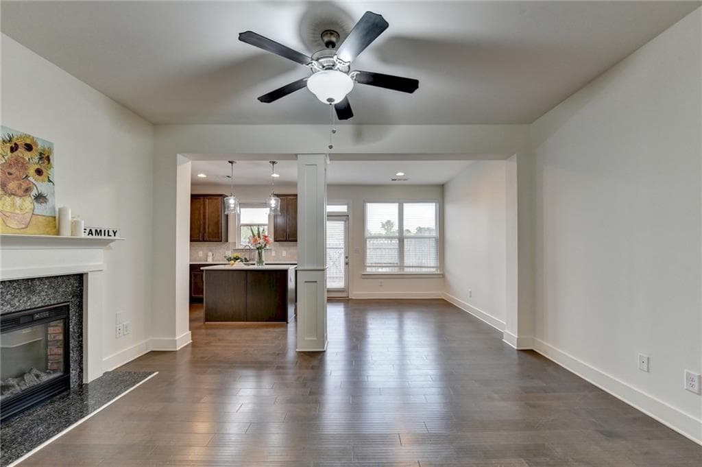 3 bedroom, 3 bathroom, 1,774 sq ft townhouse for sale at 207 N Auburn Landing Place, Auburn, GA 30011 — photo 7