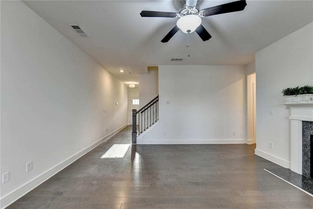3 bedroom, 3 bathroom, 1,774 sq ft townhouse for sale at 207 N Auburn Landing Place, Auburn, GA 30011 — photo 9