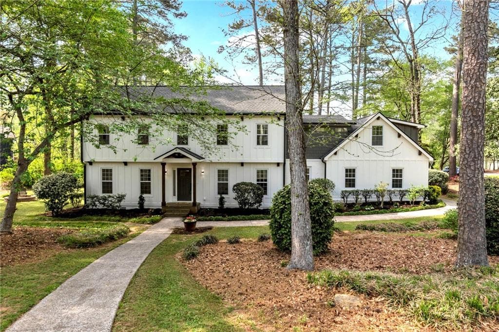 6 bedroom, 4 bathroom, 3,000 sq ft single family residence sold at 3839 Vinyard Way, Marietta, GA 30062