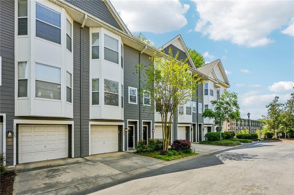 3 bedroom, 4 bathroom, 1,792 sq ft townhouse for sale at 951 Glenwood Avenue 1706, Atlanta, GA 30316