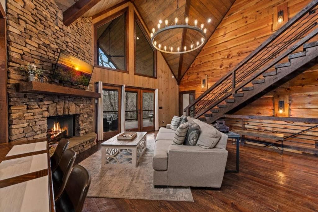 3 bedroom, 4 bathroom, 2,760 sq ft single family residence for sale at 134 Cohutta Overlook Trail, Blue Ridge, GA 30513 — photo 5