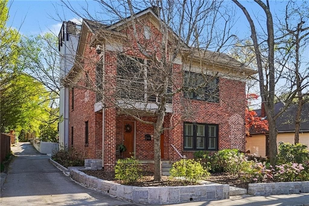 4 bedroom, 4 bathroom, 4,343 sq ft single family residence for sale at 119 E Maple Street, Decatur, GA 30030 — photo 3