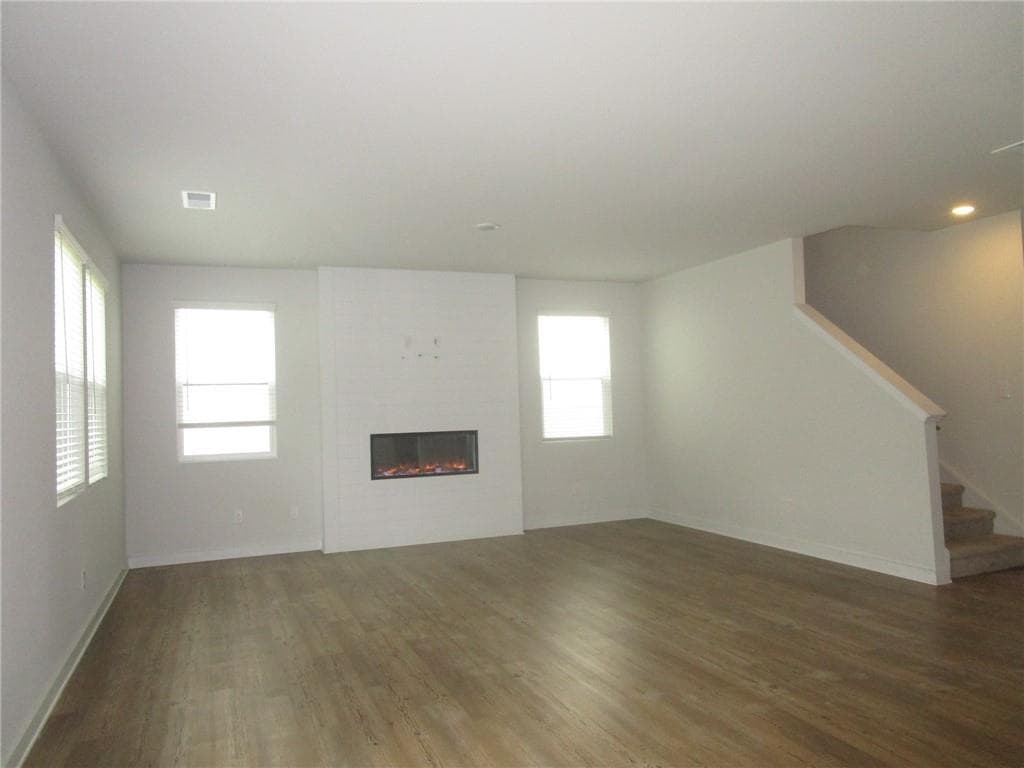5 bedroom, 4 bathroom single family residence for rent at 5169 Union Heights Way, Flowery Branch, GA 30542 for $2,600 a month — photo 3