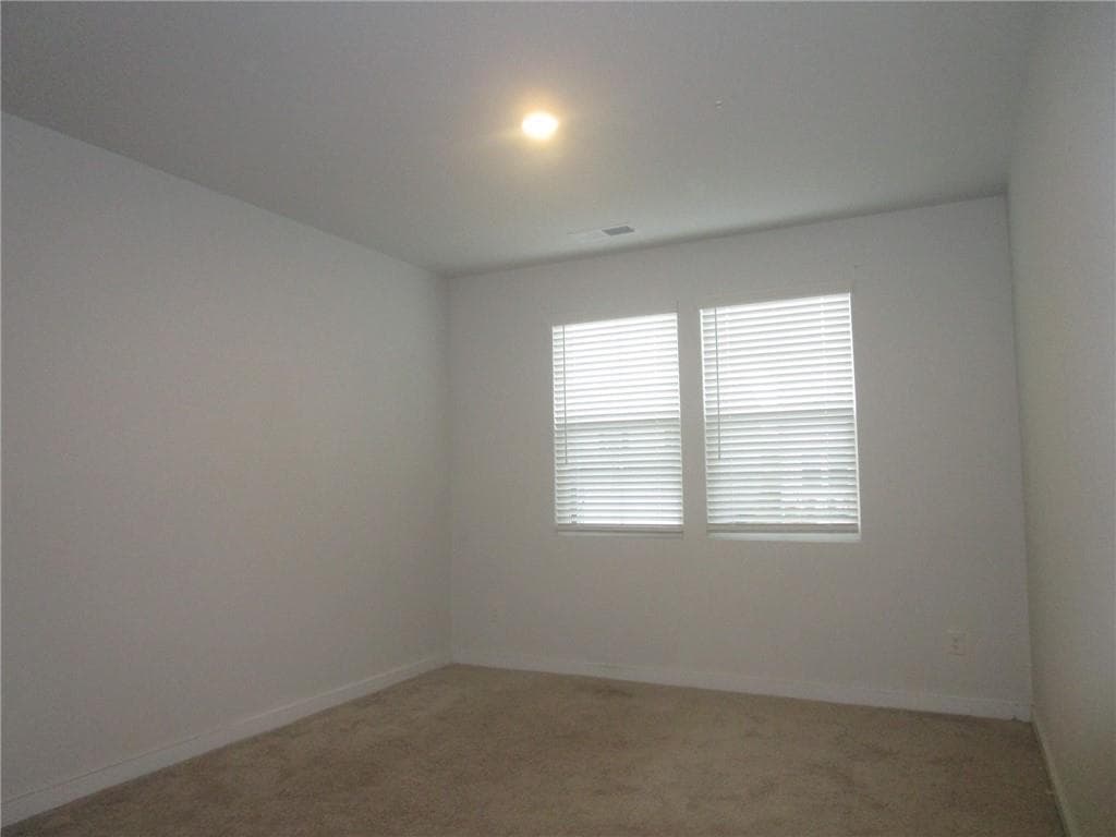 5 bedroom, 4 bathroom single family residence for rent at 5169 Union Heights Way, Flowery Branch, GA 30542 for $2,600 a month — photo 8