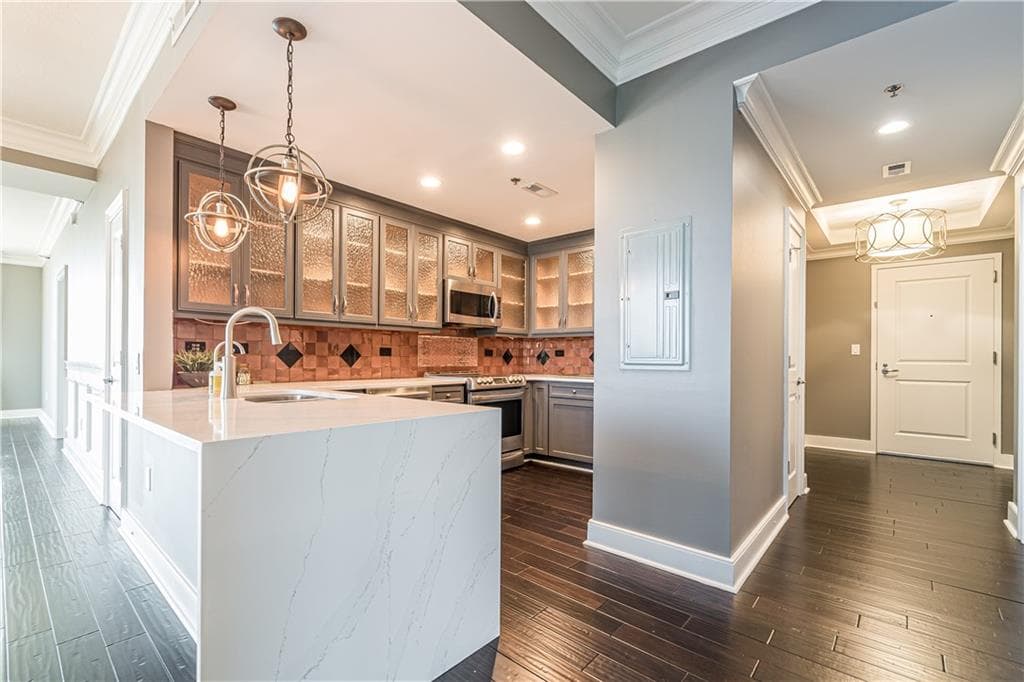 2 bedroom, 2 bathroom, 1,362 sq ft condominium for sale at 285 Centennial Olympic Park Drive 2205, Atlanta, GA 30313 — photo 1 of 36