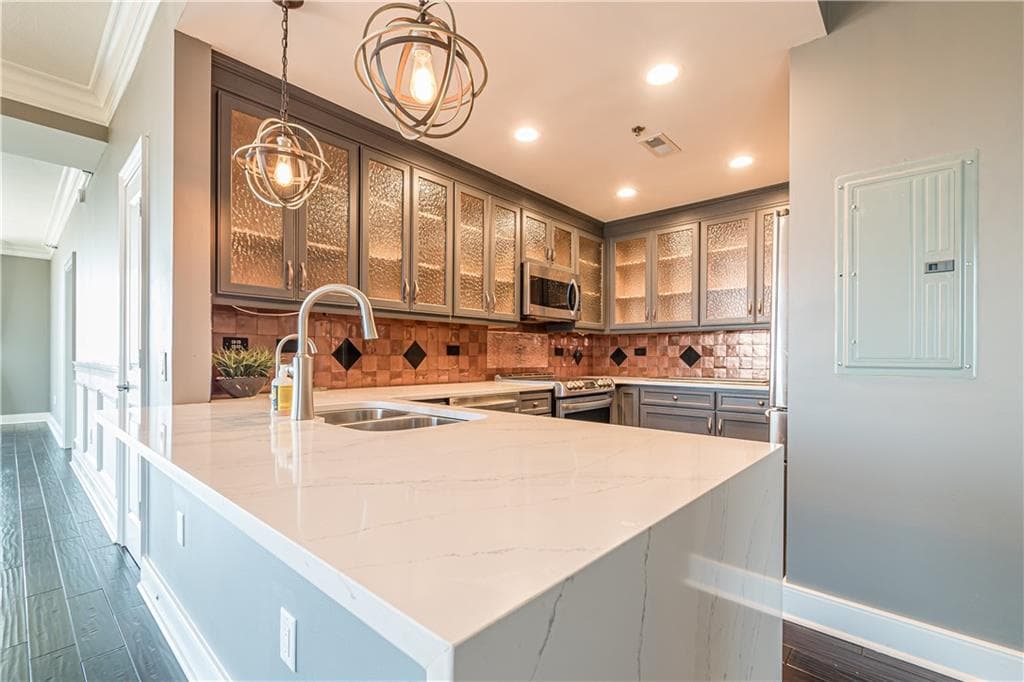 2 bedroom, 2 bathroom, 1,362 sq ft condominium for sale at 285 Centennial Olympic Park Drive 2205, Atlanta, GA 30313 — photo 5