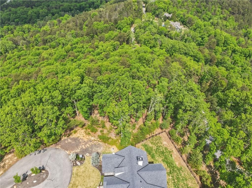 single family residence under contract at 12 Signal Mountain Circle, Cartersville, GA 30121 — photo 7
