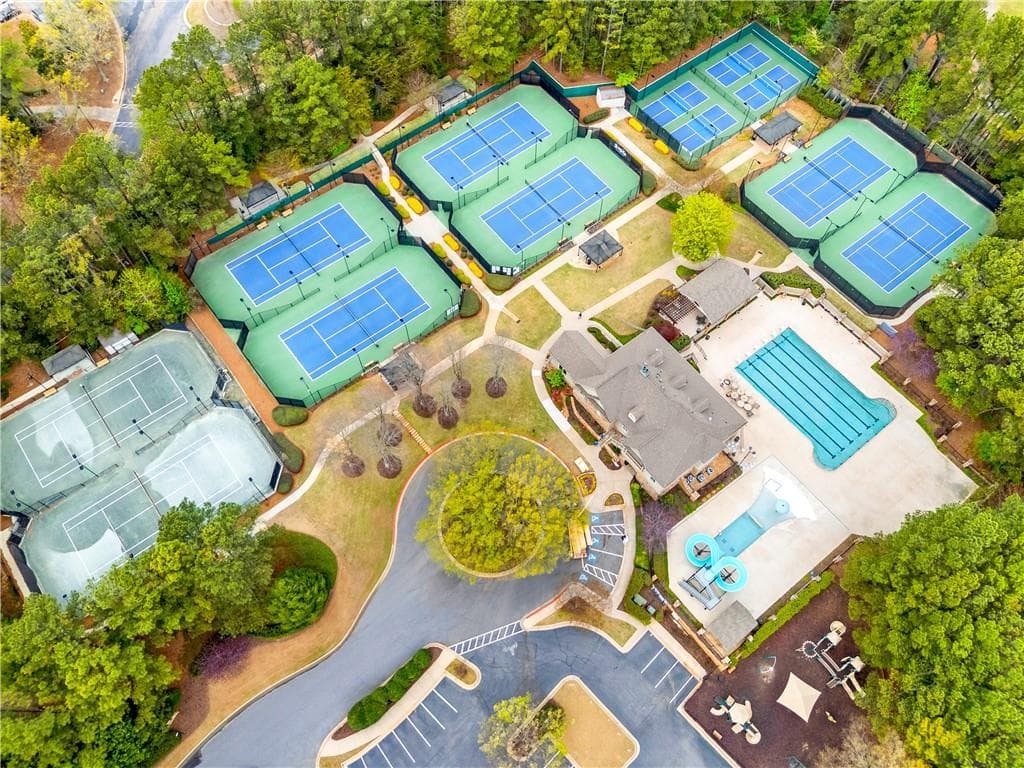 6 bedroom, 7 bathroom, 7,336 sq ft single family residence for sale at 8960 Merion Drive, Duluth, GA 30097 — photo 2