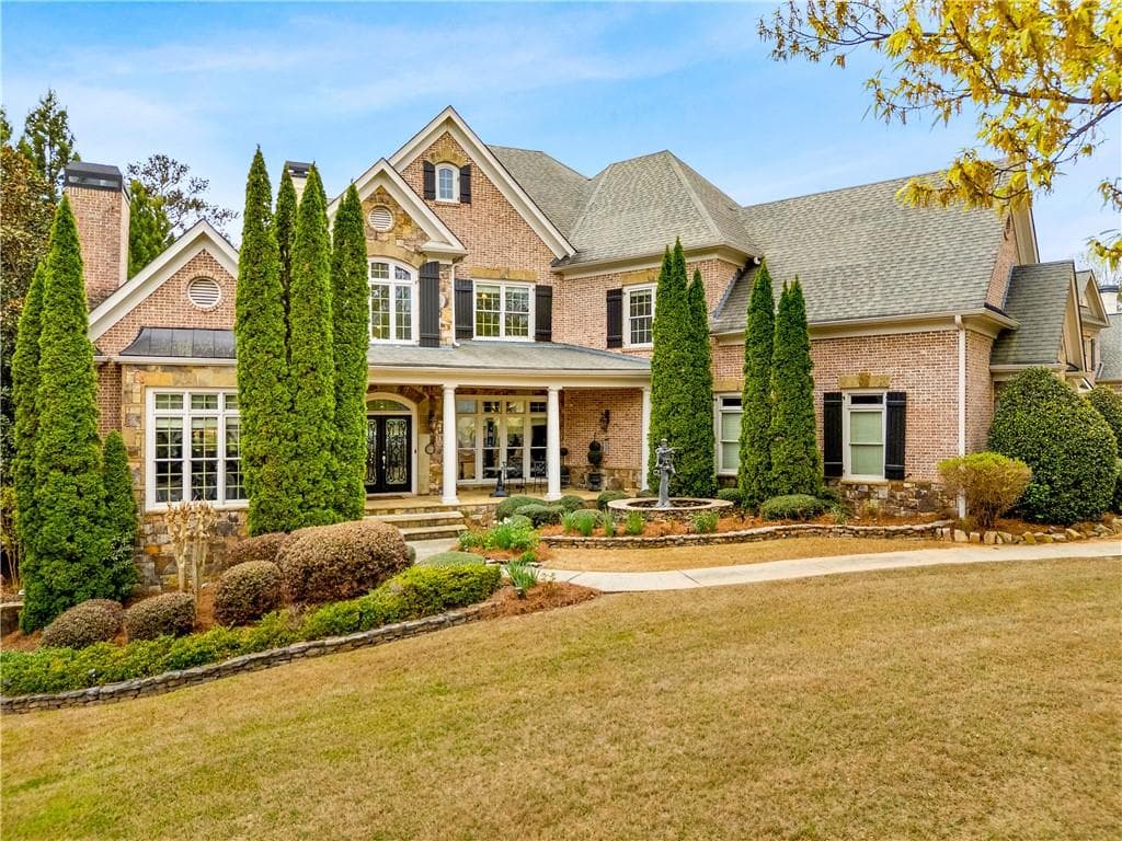 6 bedroom, 7 bathroom, 7,336 sq ft single family residence for sale at 8960 Merion Drive, Duluth, GA 30097 — photo 6