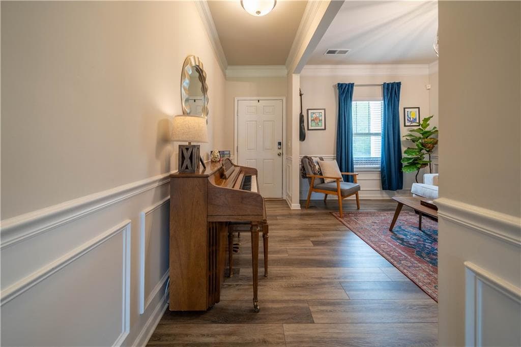 4 bedroom, 3 bathroom, 2,600 sq ft single family residence for sale at 172 Mercer Lane, Cartersville, GA 30120 — photo 4