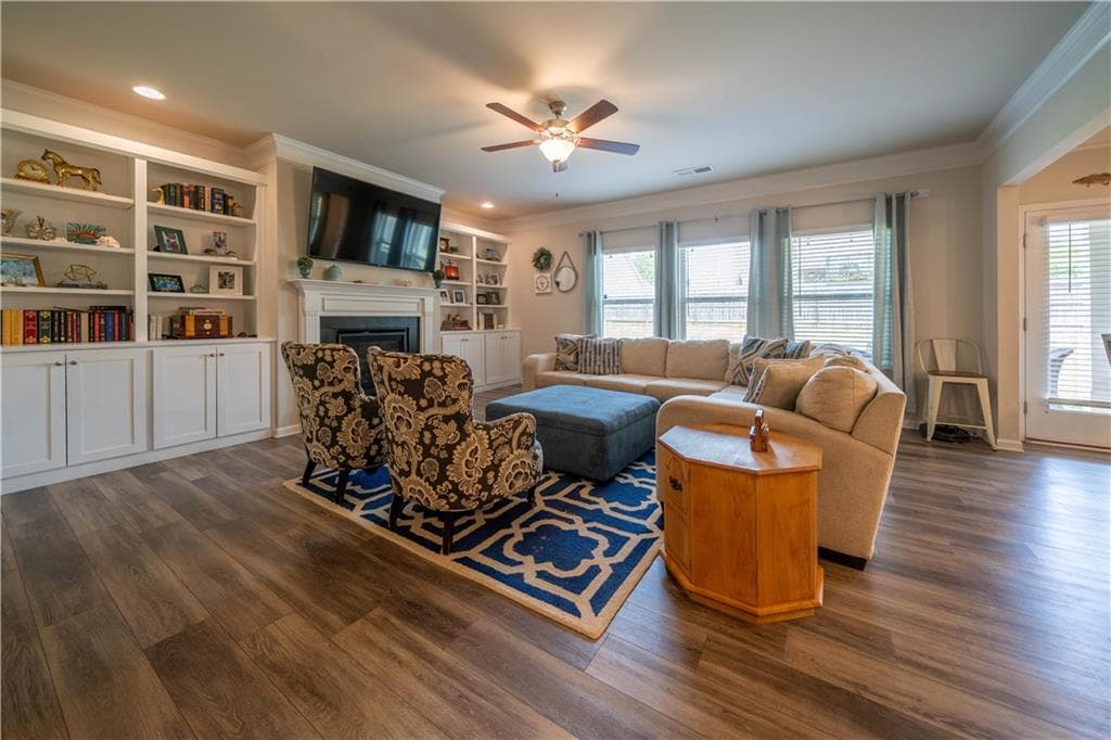 4 bedroom, 3 bathroom, 2,600 sq ft single family residence for sale at 172 Mercer Lane, Cartersville, GA 30120 — photo 6