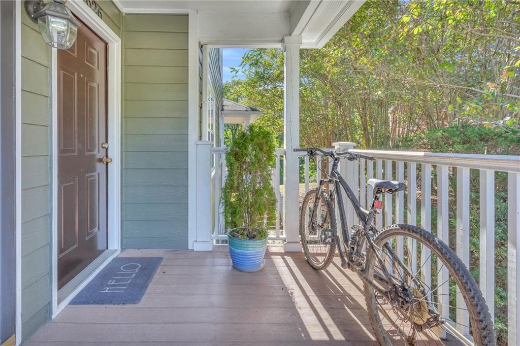 2 bedroom, 2 bathroom, 933 sq ft condominium for sale at 5626 River Heights Crossing, Marietta, GA 30067 — photo 10