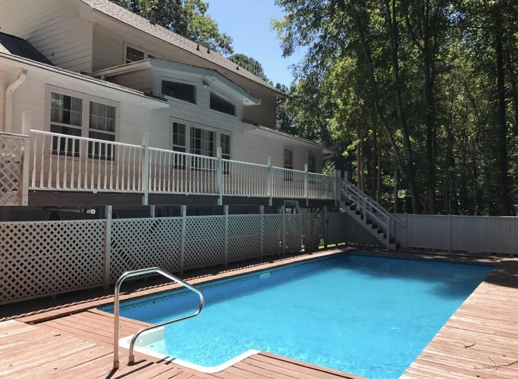5 bedroom, 5 bathroom, 4,303 sq ft single family residence for sale at 5382 Lanford Springs Court, Lilburn, GA 30047 — photo 7