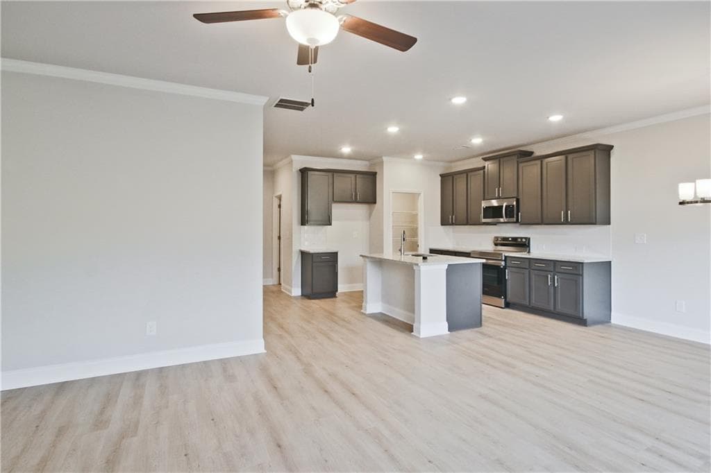 3 bedroom, 3 bathroom, 1,823 sq ft townhouse for sale at 3999 Streamlet Way 158, Gainesville, GA 30506 — photo 9