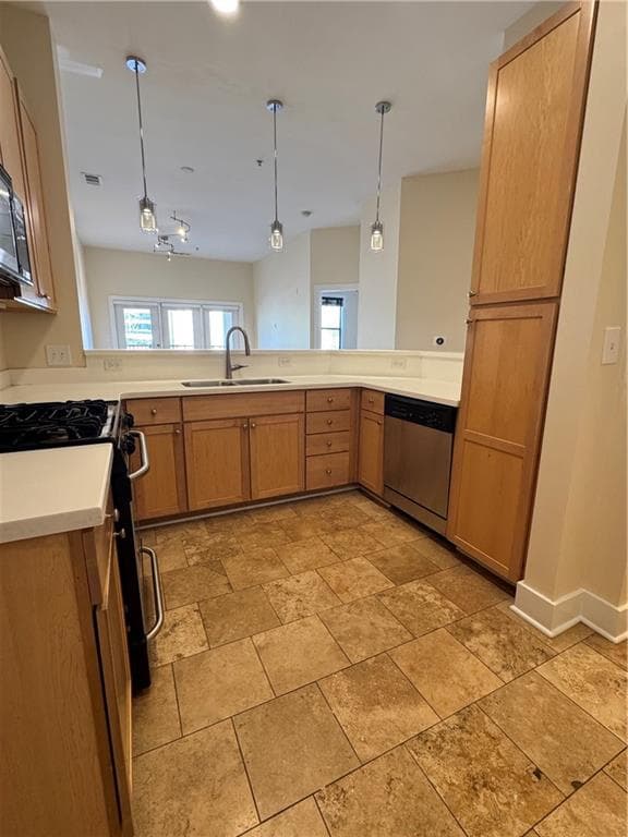 1 bedroom, 1 bathroom, 894 sq ft condominium for sale at 799 Hammond Drive 113, Atlanta, GA 30328 — photo 8