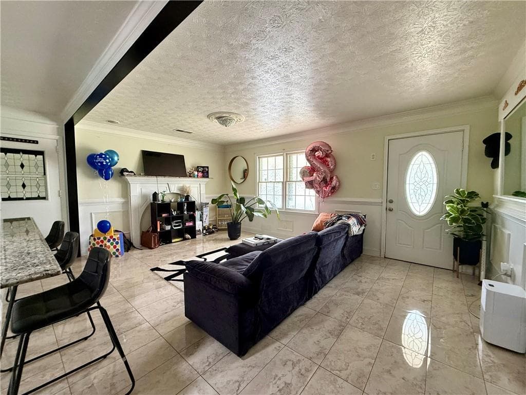 3 bedroom, 4 bathroom, 1,920 sq ft single family residence for sale at 3007 Hidden Drive, Lawrenceville, GA 30044 — photo 4