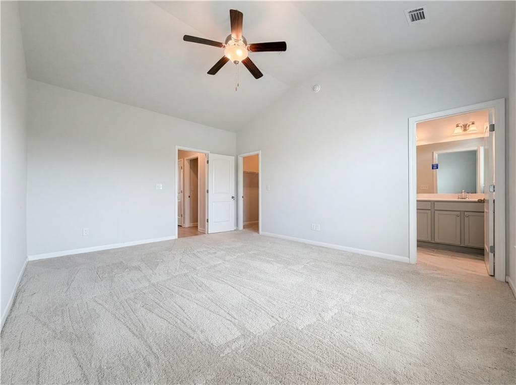 4 bedroom, 3 bathroom, 2,367 sq ft townhouse under contract at 200 Cobalt Drive, Fayetteville, GA 30214 — photo 4