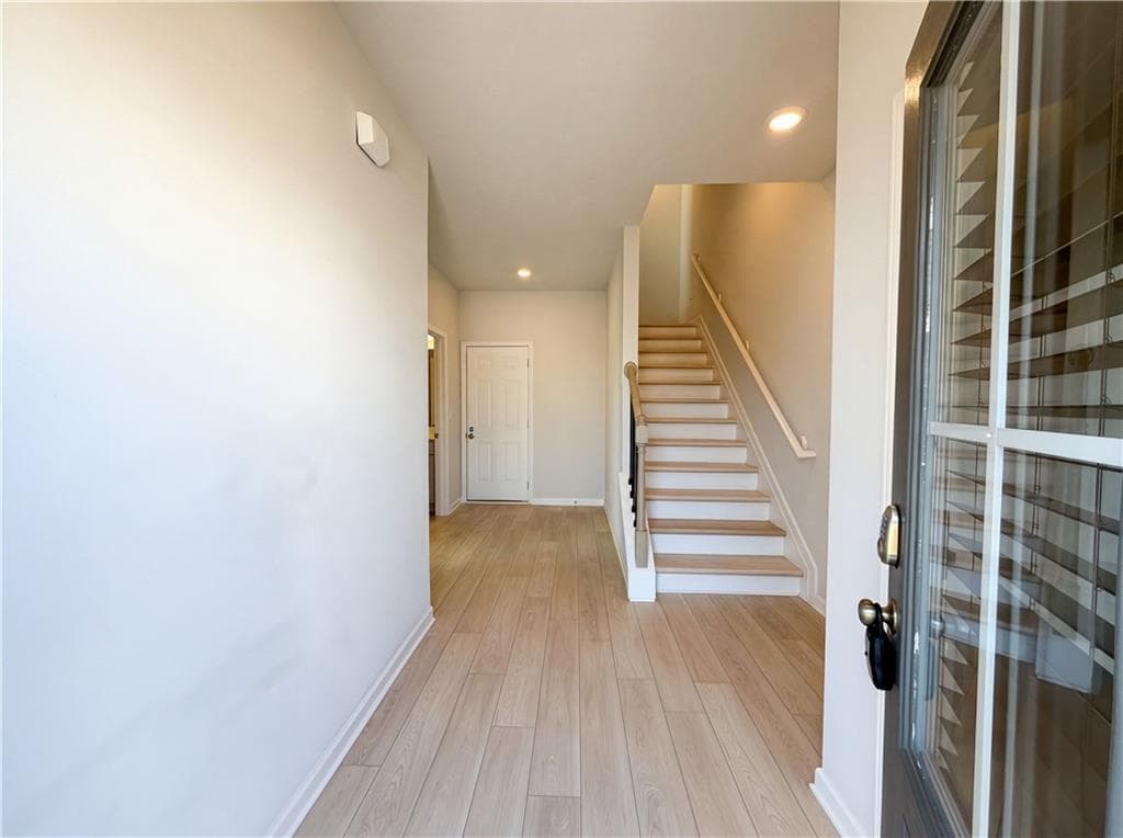 4 bedroom, 3 bathroom, 2,367 sq ft townhouse under contract at 200 Cobalt Drive, Fayetteville, GA 30214 — photo 8